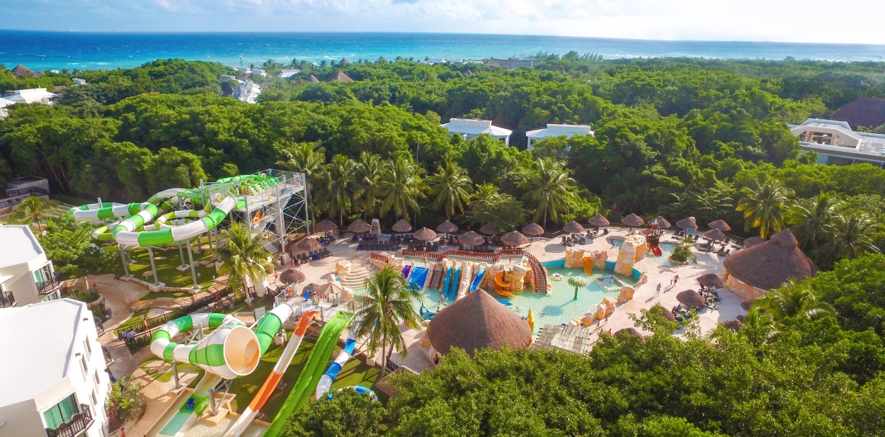 Sandos Caracol Eco Resort water park