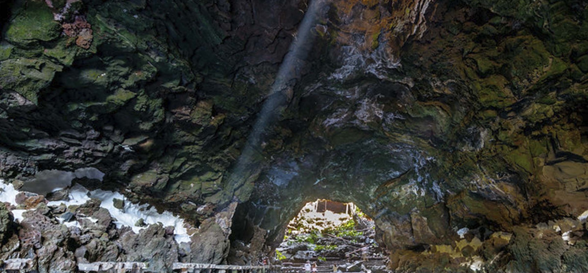 THE UNFORGETTABLE PLACES THE UNFORGETTABLE PLACES