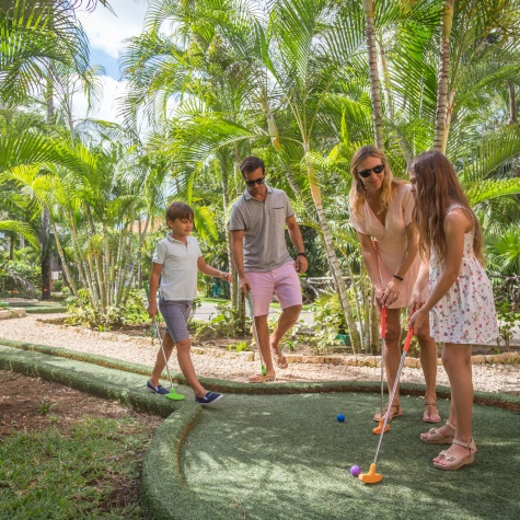 Sandos Playacar Mini Golf