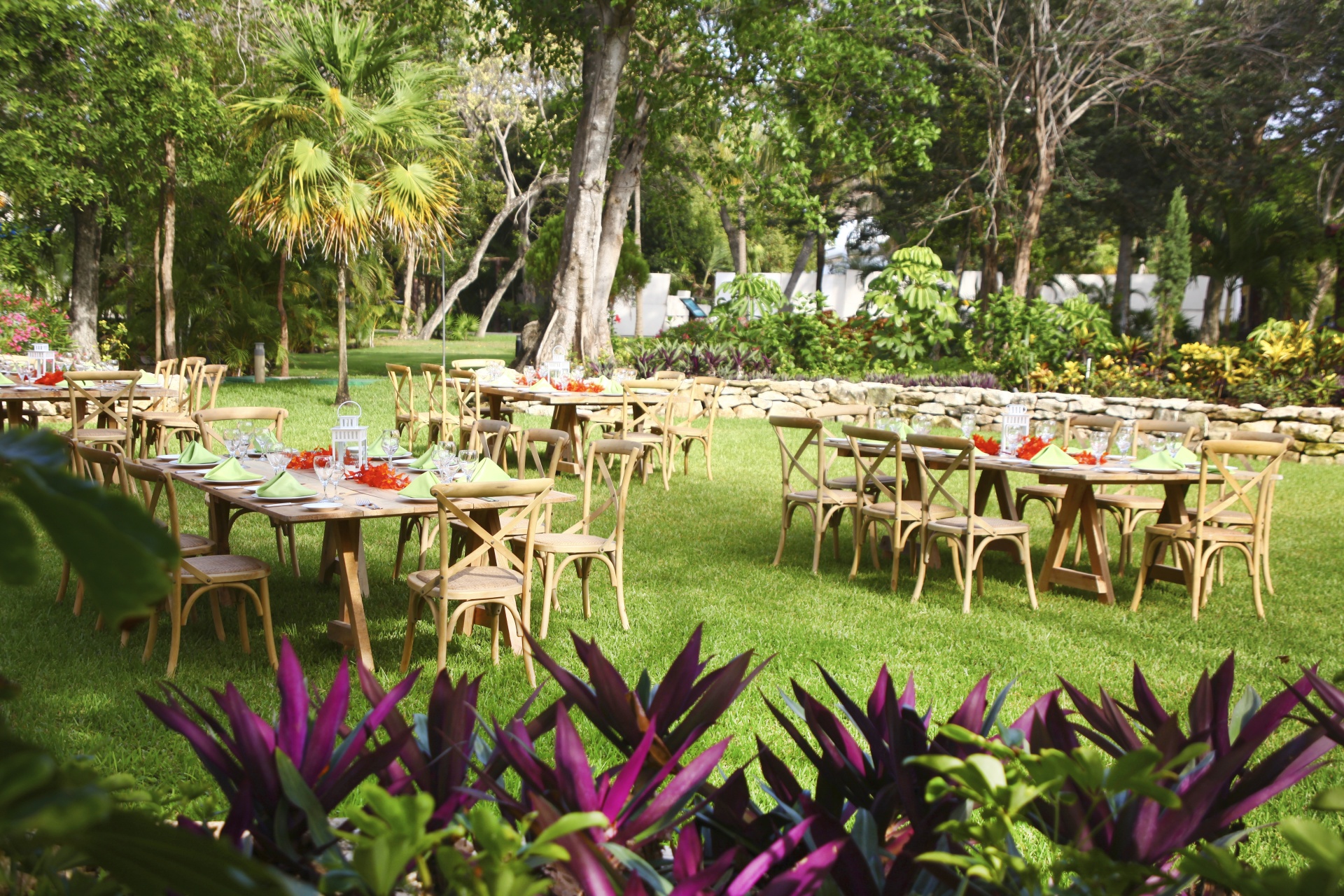 GARDEN SET-UP GARDEN SET-UP - SANDOS PLAYACAR
